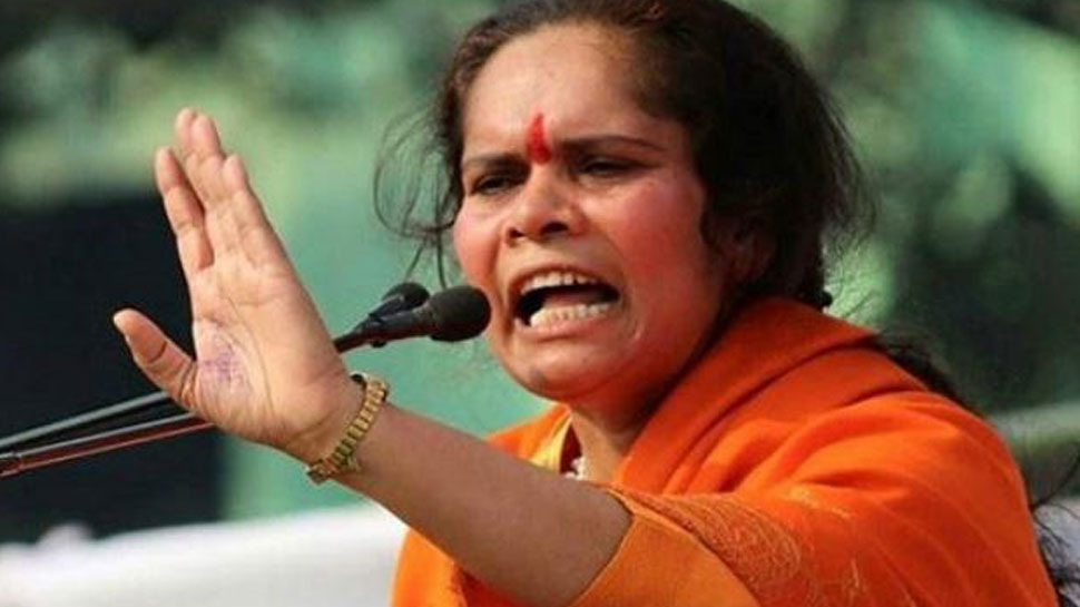 अलीगढ़ मर्डर केस: साध्वी प्राची बोलीं- 'दरिंदों को पेट्रोल डालकर जिंदा जला दो, नहीं तो...' अलीगढ़ मर्डर केस: साध्वी प्राची बोलीं- 'दरिंदों को पेट्रोल डालकर जिंदा जला दो, नहीं तो...'