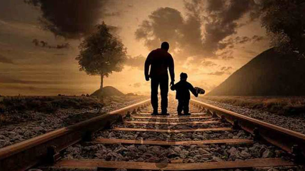 Father's Day 2019: इस फादर्स डे को बनाएं और भी खास, पिता को दें ये स्पेशल गिफ्ट्स Father's Day 2019: इस फादर्स डे को बनाएं और भी खास, पिता को दें ये स्पेशल गिफ्ट्स