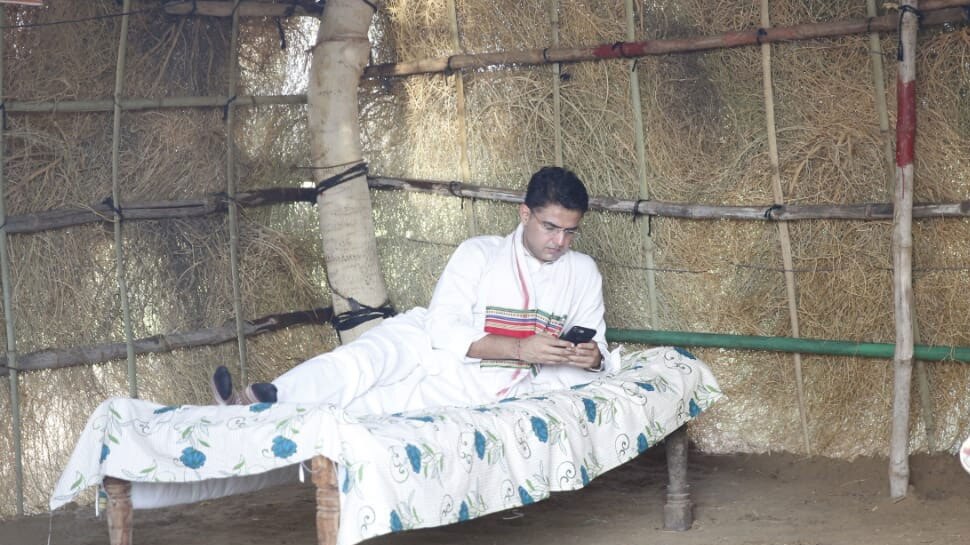 किसान की खेत में किया आराम sachin pilot, rajasthan