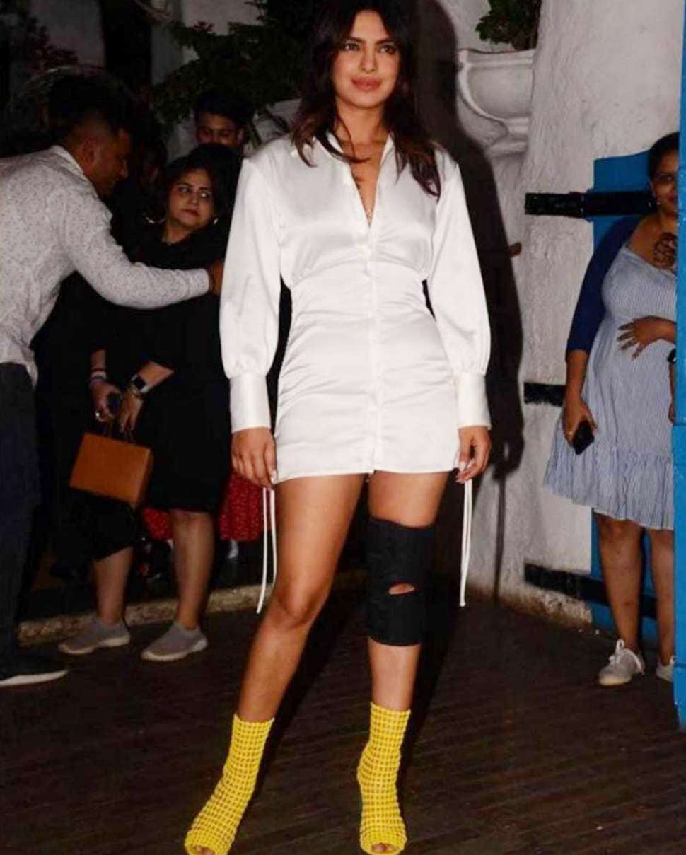 फिल्म 'द स्काई इज पिंक' की पूरी टीम ने रैपअप पार्टी रखी Priyanka Chopra is the latest fashionista in town