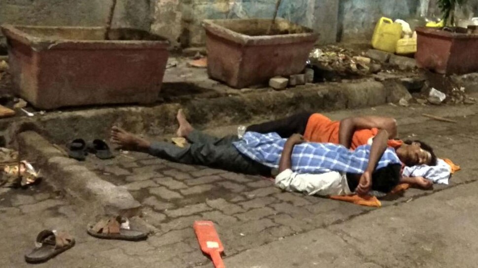 देश में 2 लाख लोगों के पास नहीं है घर 2 lakh people do not have a house in the country