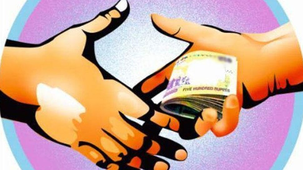 बहराइच में गर्भवती महिलाओं की जांच के नाम पर हो रही घूसखोरी, लैब टेक्नीशियन पर आरोप