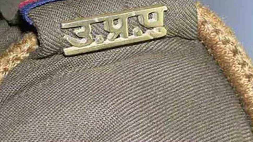 मदरसा संचालक ने पहले मदद के लिए बढ़ाए हाथ, फिर किया गैंगरेप और बनाया अश्लील VIDEO मदरसा संचालक ने पहले मदद के लिए बढ़ाए हाथ, फिर किया गैंगरेप और बनाया अश्लील VIDEO
