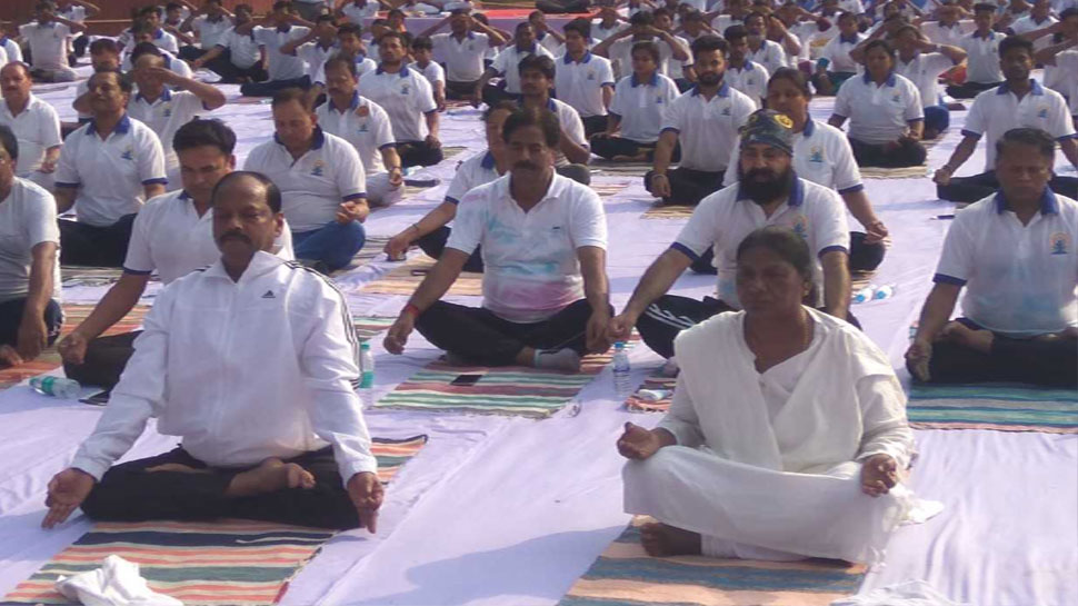 अंतराष्ट्रीय योग दिवस से पहले कर्टन राइजर का आयोजन International Yoga Day Preparations