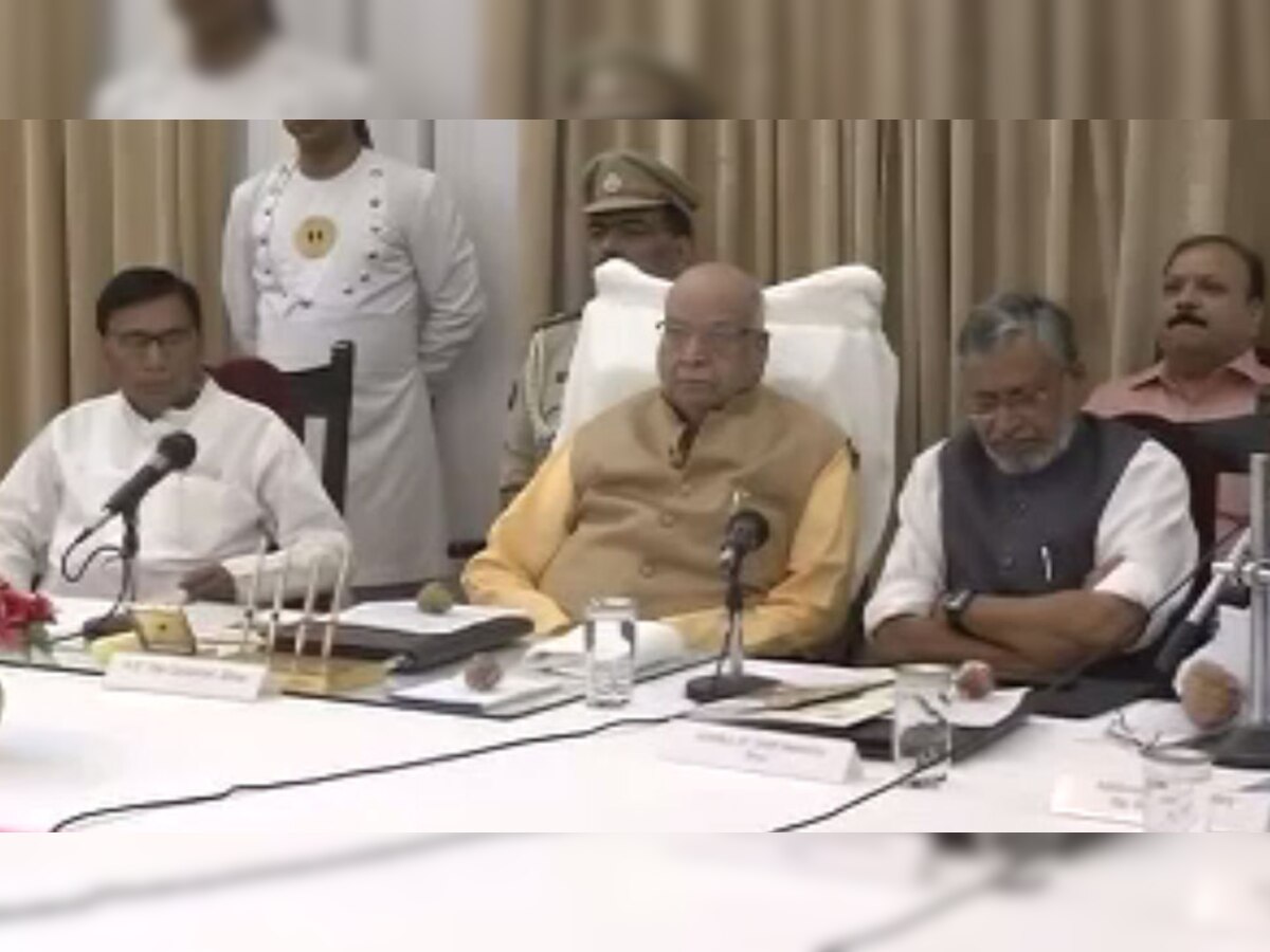 बिहार के राज्यपाल लालजी टंडन ने कुलपतियों के साथ बैठक की.