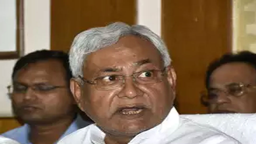 शराबबंदी को लेकर नीतीश कुमार के फैसले का आरजेडी ने किया स्वागत, कांग्रेस ने बताया खोट शराबबंदी को लेकर नीतीश कुमार के फैसले का आरजेडी ने किया स्वागत, कांग्रेस ने बताया खोट