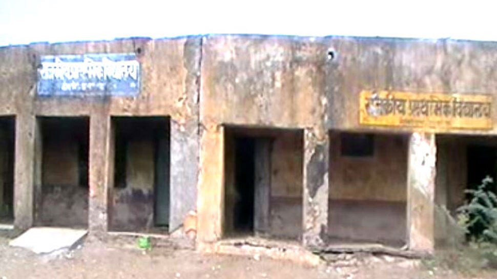 CG: जर्जर पड़े हैं 398 स्कूल भवन, क्या फिर जान जोखिम में डालकर नौनिहाल करेंगे पढ़ाई?