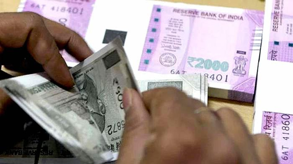 5 करोड़ लोगों को हर महीने 3000 रुपये पेंशन देगी सरकार, ऐसे लोगों को मिलेगा फायदा 5 करोड़ लोगों को हर महीने 3000 रुपये पेंशन देगी सरकार, ऐसे लोगों को मिलेगा फायदा