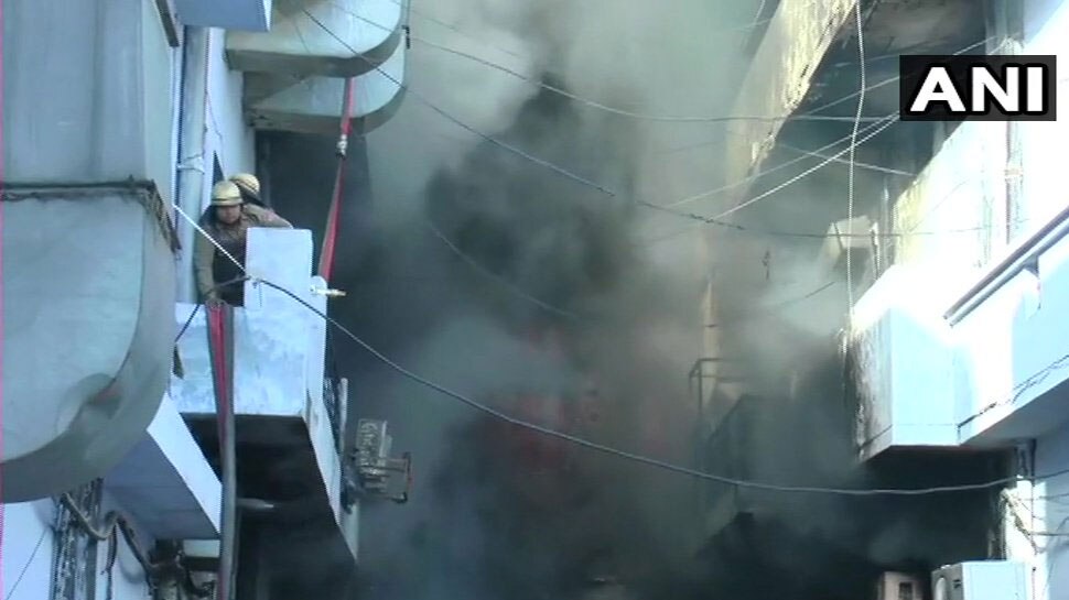 लुधियाना की कपड़ा फैक्ट्री में लगी भीषण आग, हुआ लाखों का नुकसान