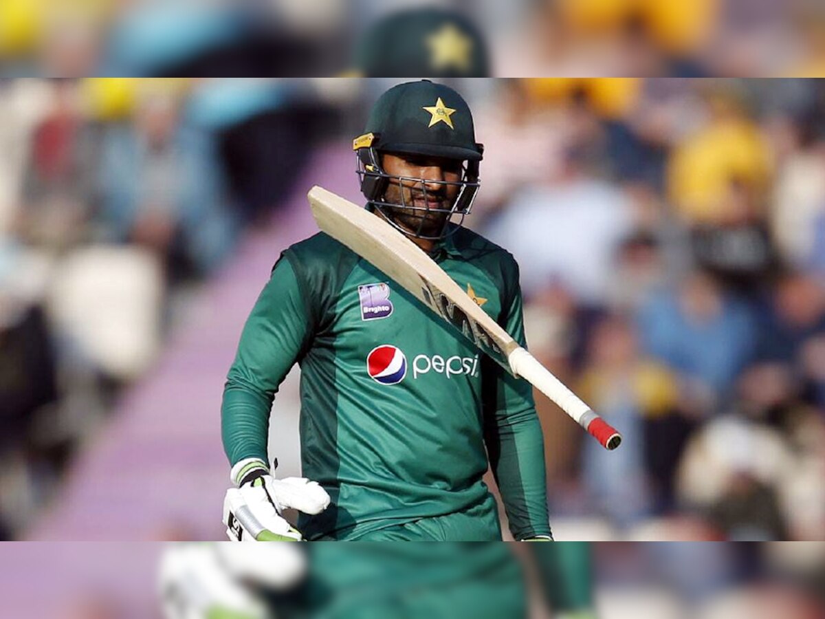 ICC Cricket World Cup 2019 : पाकिस्तान के बल्लेबाज बाबर आजम ने कहा है कि विराट कोहली से वह काफी कुछ सीख रहे हैं. तस्वीर साभार: बाबर आजम फेसबुक पेज