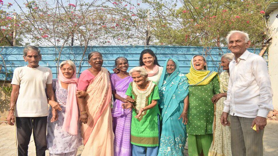 World Elder Abuse Awareness Day: दुनिया भर में 35 प्रतिशत लोग नहीं करना चाहते बुजुर्गों की सेवा- Research