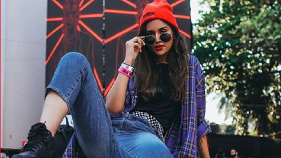 25 साल की DJ शनाया इसलिए हो रही हैं फेमस, इनकी धुनों पर थिरकता है यूथ