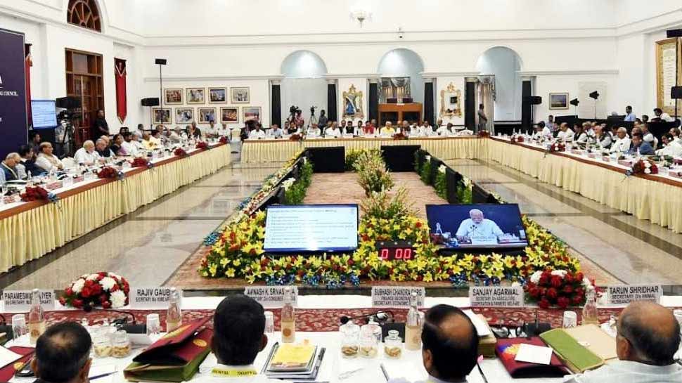 नीति आयोग की बैठक में उत्तराखंड के सीएम ने की मांग, 'राज्य को मिले ग्रीन बोनस' नीति आयोग की बैठक में उत्तराखंड के सीएम ने की मांग, 'राज्य को मिले ग्रीन बोनस'
