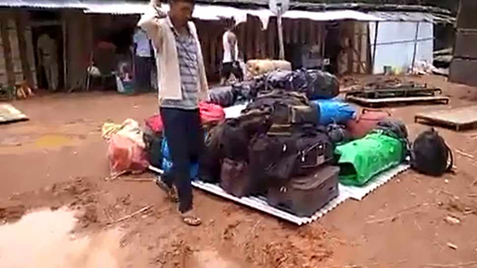 असम: कार्बी आंगलोंग में पुलिस के बॉर्डर आउटपोस्ट को जनता के दबाव में हटाया गया असम: कार्बी आंगलोंग में पुलिस के बॉर्डर आउटपोस्ट को जनता के दबाव में हटाया गया