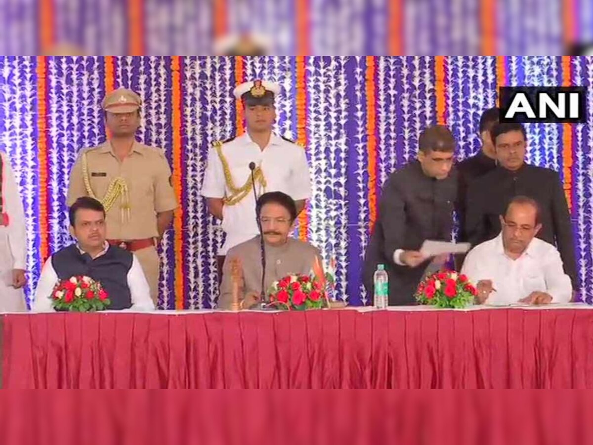  महाराष्ट्र मंत्रिमंडल विस्तार में राधाकृष्ण विखे पाटिल ने ली मंत्री पद की शपथ ली. (फोटो सौजन्य: ANI)