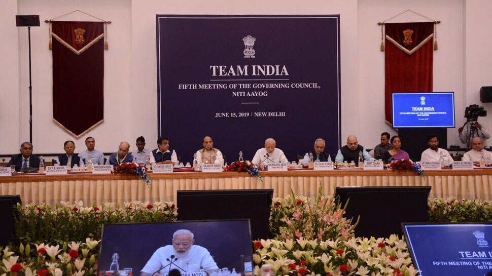 नीति आयोग की बैठक में जोर-शोर से उठा कृषि संकट का मामला, केंद्र से ज्यादा सहायता की मांग