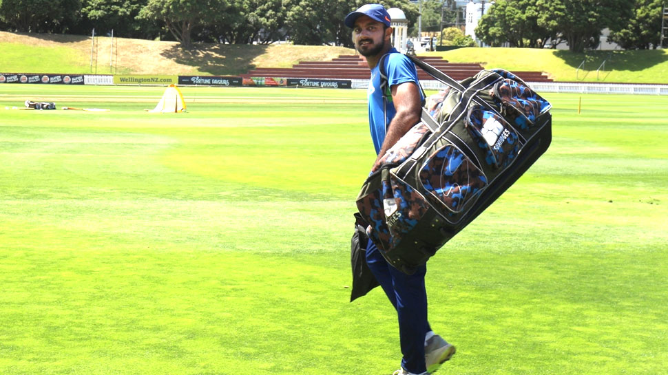 ICC World Cup: विजय शंकर को मिली प्लेइंग XI में जगह, भारत आर्मी ने बनाया गाना, देखें VIDEO ICC World Cup: विजय शंकर को मिली प्लेइंग XI में जगह, भारत आर्मी ने बनाया गाना, देखें VIDEO