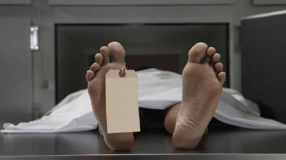 42 साल की महिला ने 16 साल की बेटी के साथ खाया जहर, मौत 42 साल की महिला ने 16 साल की बेटी के साथ खाया जहर, मौत