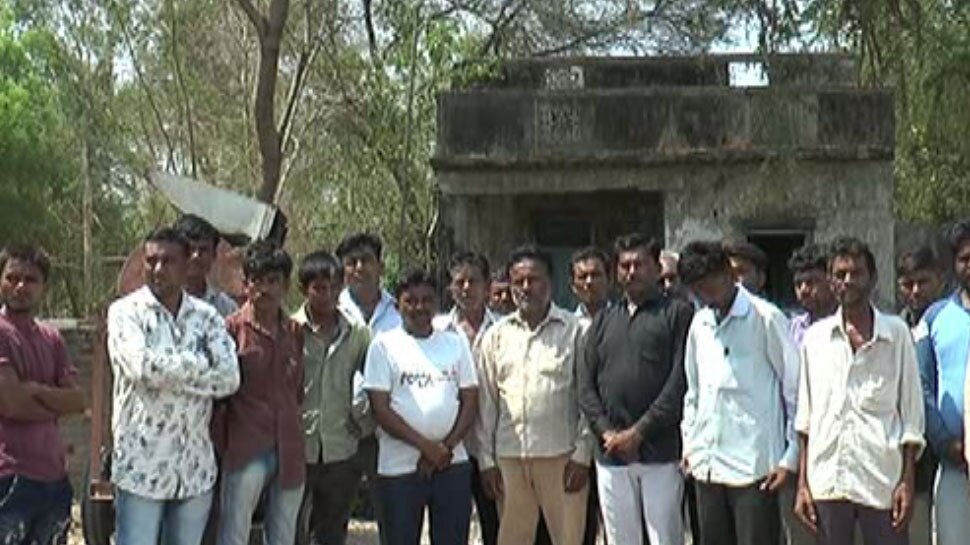 गुजरात: मुलभूत सुविधाओं के मोहताज ग्रामीणों ने डायनासोर म्यूजियम का किया विरोध