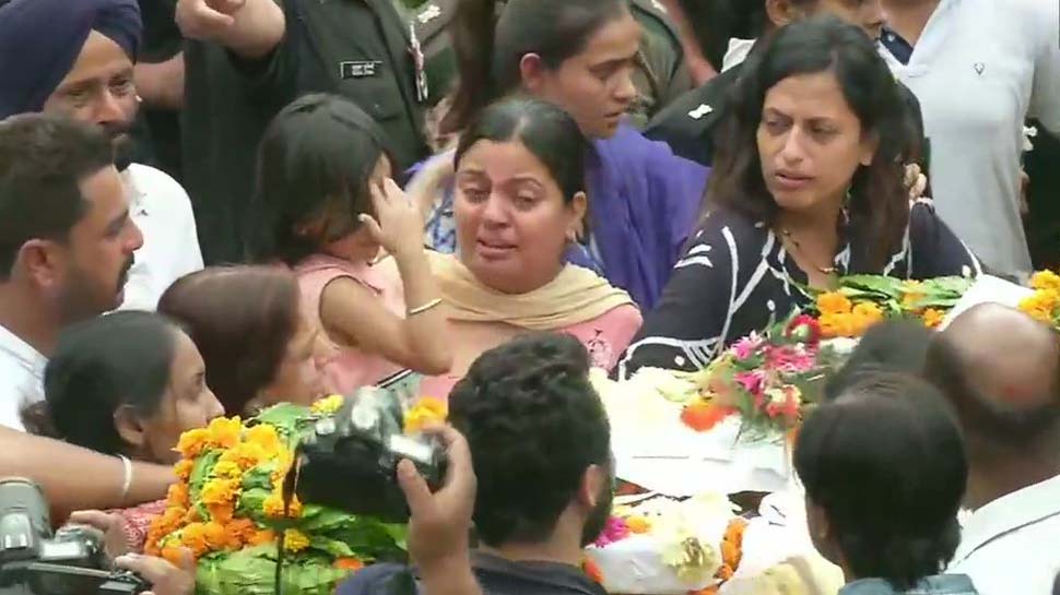 शहीद मेजर केतन शर्मा को नम आंखों से आखिरी विदाई