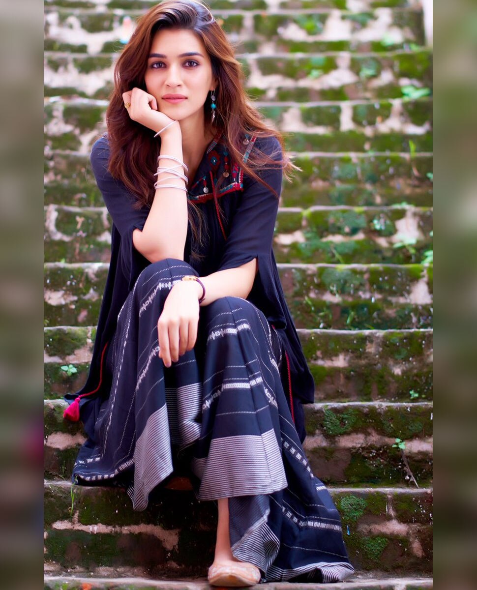 प्री-प्रोडक्शन Kriti Sanan