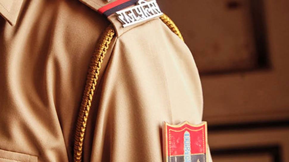 पुलिस ने डाकू जगन गुर्जर के साथ को किया गिरफ्तार, पढ़ें राजस्थान की बड़ी खबरें पुलिस ने डाकू जगन गुर्जर के साथ को किया गिरफ्तार, पढ़ें राजस्थान की बड़ी खबरें