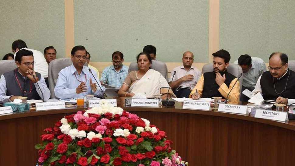 बजट में नौकरीपेशा को बड़ी खुशखबरी की उम्मीद, टैक्स फ्री हो सकती है 5 लाख तक की आय! बजट में नौकरीपेशा को बड़ी खुशखबरी की उम्मीद, टैक्स फ्री हो सकती है 5 लाख तक की आय!