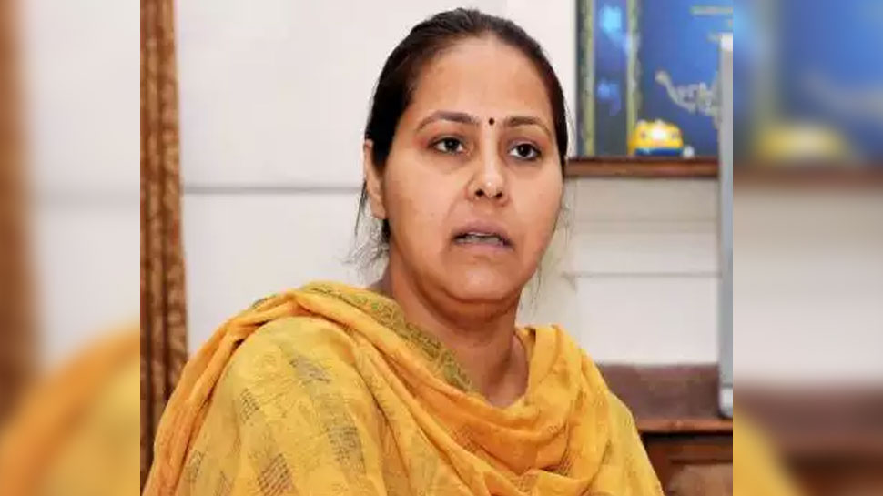 मीसा भारती ने कहा- पीएम मोदी की डिनर पार्टी में शामिल नहीं होगी RJD, बताया यह कारण मीसा भारती ने कहा- पीएम मोदी की डिनर पार्टी में शामिल नहीं होगी RJD, बताया यह कारण