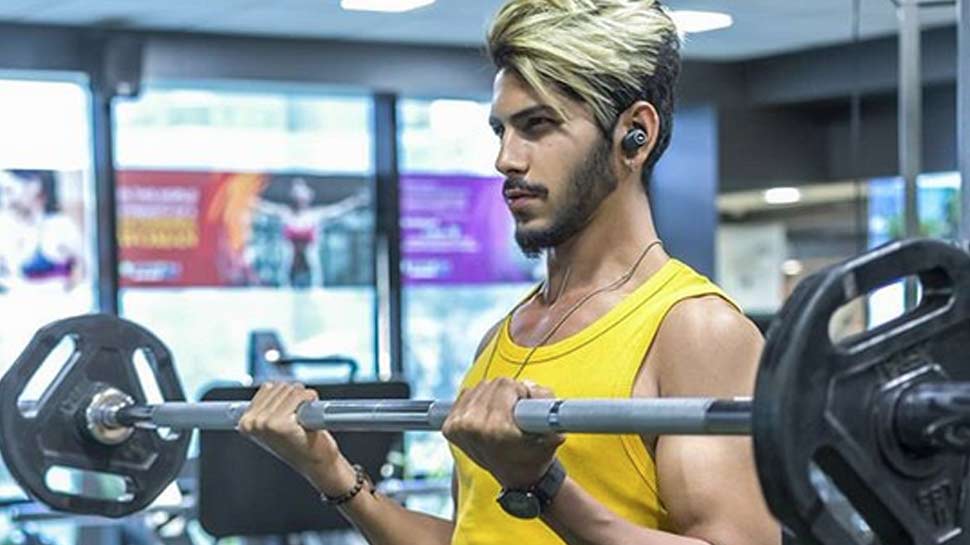 सोशल मीडिया पर है इस 22 साल के मॉडल चर्चे, ऐसे वित्राग मेहता ने बनाई अपनी पहचान