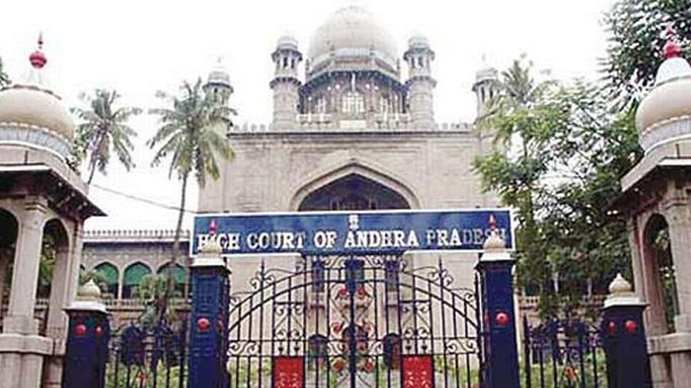 न्यायमूर्ति आरएस चौहान ने तेलंगाना HC के मुख्य न्यायाधीश पद की शपथ ली