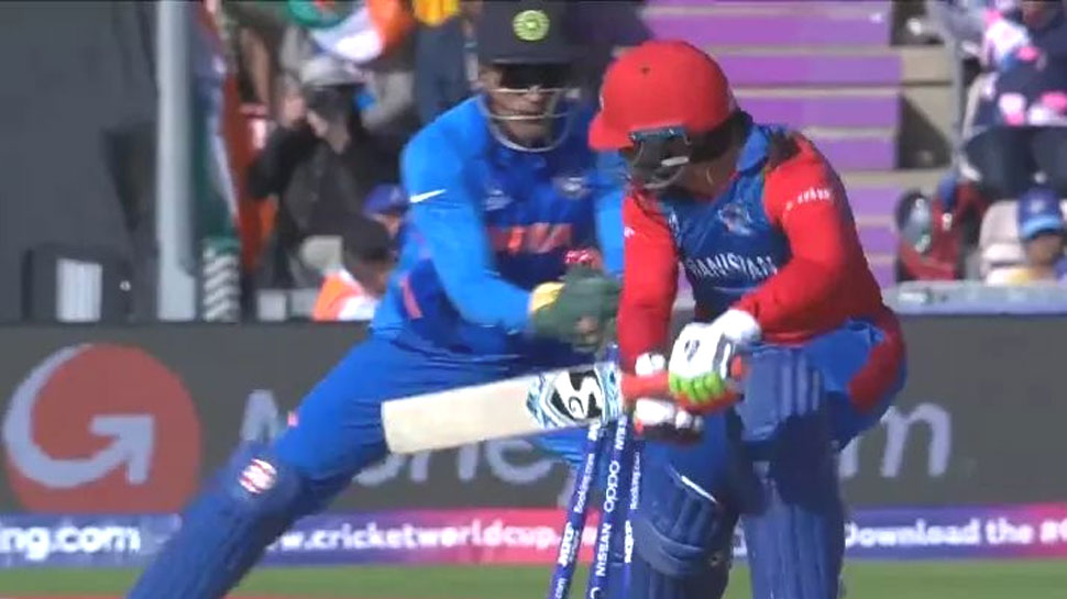 IND vs AFG: धोनी की शानदार स्टंपिंग, राशिद खान आउट और पलट गया पूरा मैच; देखें VIDEO