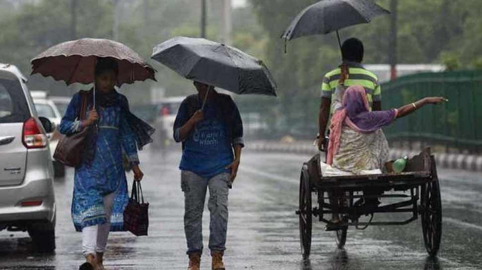 मौसम विभाग के 84 फीसदी केंद्रों में दर्ज हुई 'बेहद कम बारिश', स्थिति गंभीर मौसम विभाग के 84 फीसदी केंद्रों में दर्ज हुई 'बेहद कम बारिश', स्थिति गंभीर