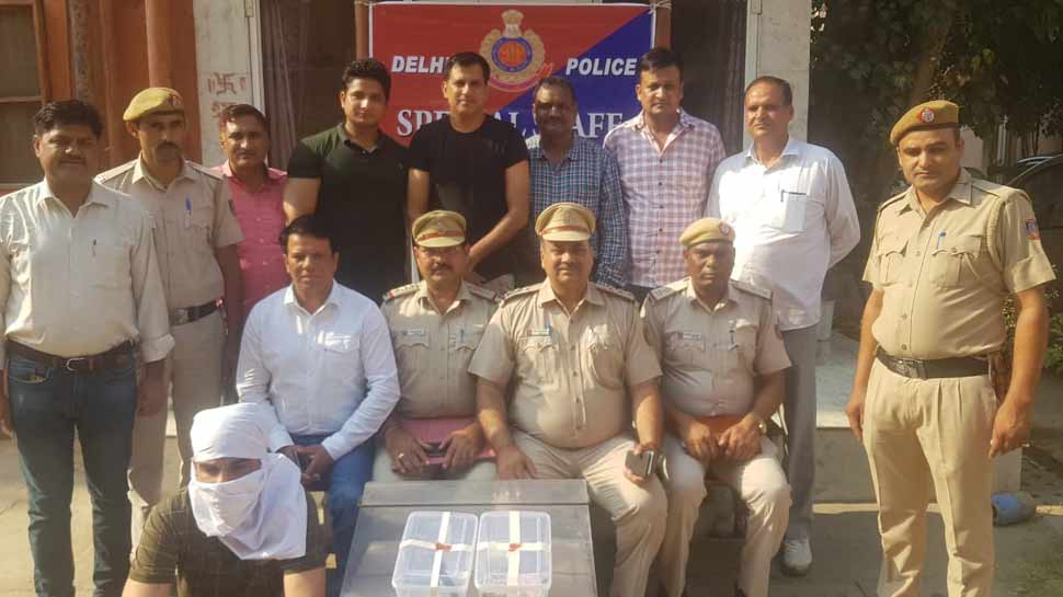 MBA पास युवक ने दिया था डबल मर्डर को अंजाम, दिल्ली पुलिस ने किया खुलासा