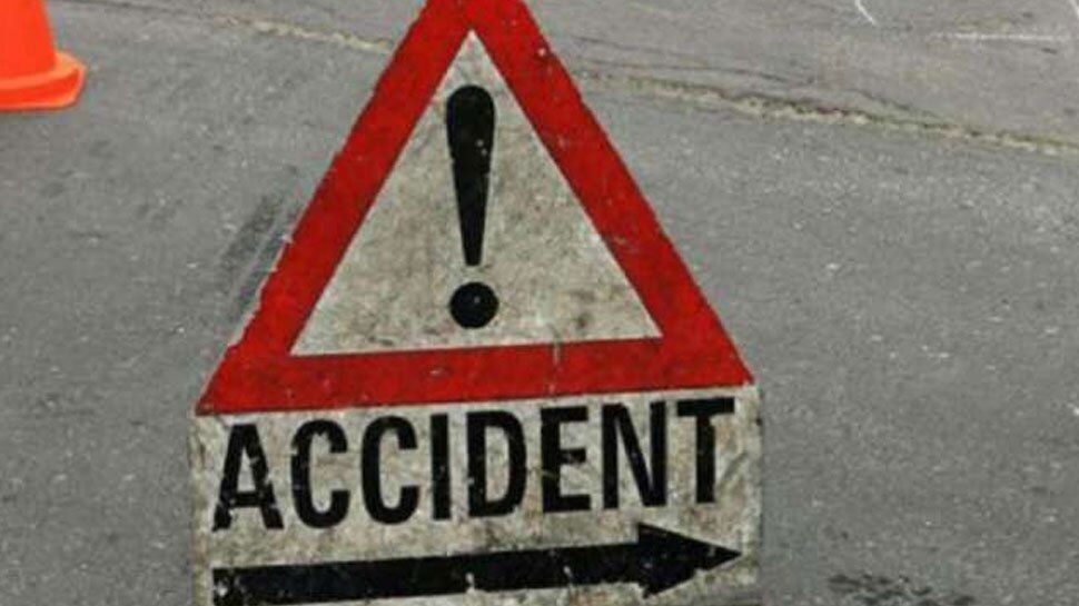 बांग्लादेश में ट्रेन के डिब्बों के पटरी से उतरने से हुआ भीषण हादसा, 5 लोगों की मौत
