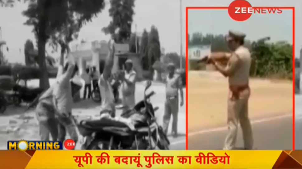 VIDEO: राहगीरों पर रायफल तानकर चेकिंग कर रही है यूपी पुलिस VIDEO: राहगीरों पर रायफल तानकर चेकिंग कर रही है यूपी पुलिस