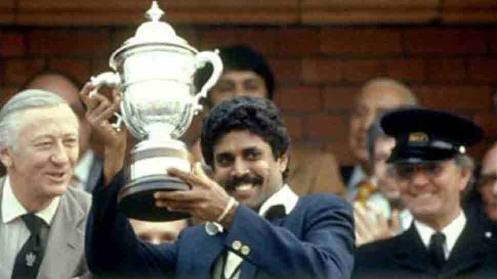 25 जून 1983: आज ही के दिन क्रिकेट वर्ल्ड ने मानी थी हमारी बादशाहत, कपिल ने लहराया था लॉर्ड्स में तिरंगा 25 जून 1983: आज ही के दिन क्रिकेट वर्ल्ड ने मानी थी हमारी बादशाहत, कपिल ने लहराया था लॉर्ड्स में तिरंगा