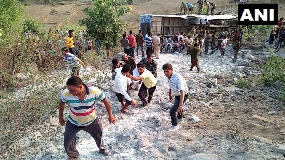 झारखंड के गढ़वा में बड़ा सड़क हादसा, अन्नराज घाटी में बस गिरने से 6 यात्रियों की मौत, 39 घायल