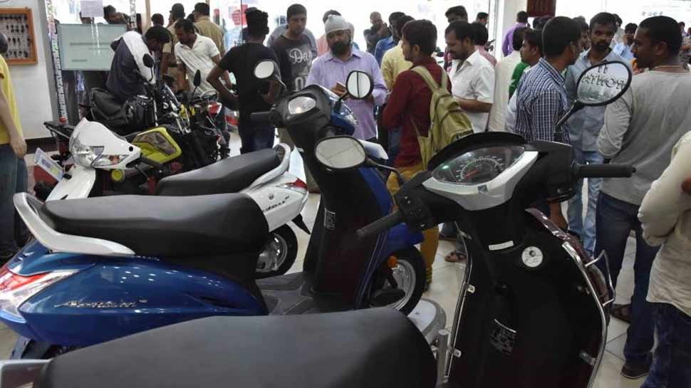 नीति आयोग के प्रस्ताव पर वाहन कंपनियों की आपत्ति, कहा- एकदम ईवी बनाना आसान नहीं