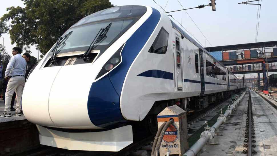 15 फरवरी को शुरू हुआ ट्रेन का परिचालन train 18 loco pilot awarded by indian railway