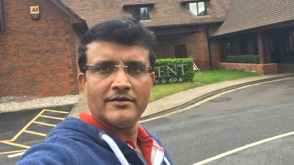 World Cup 2019: सचिन तेंदुलकर ने की धोनी की आलोचना तो बचाव में उतरे 'दादा'