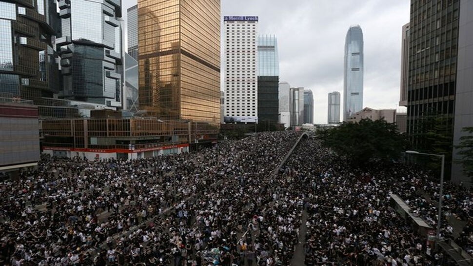 हांगकांग को बचाने के लिए प्रदर्शनकारियों ने जी-20 के नेताओं से मांगी मदद, कहा- चीन पर दवाब बनाएं