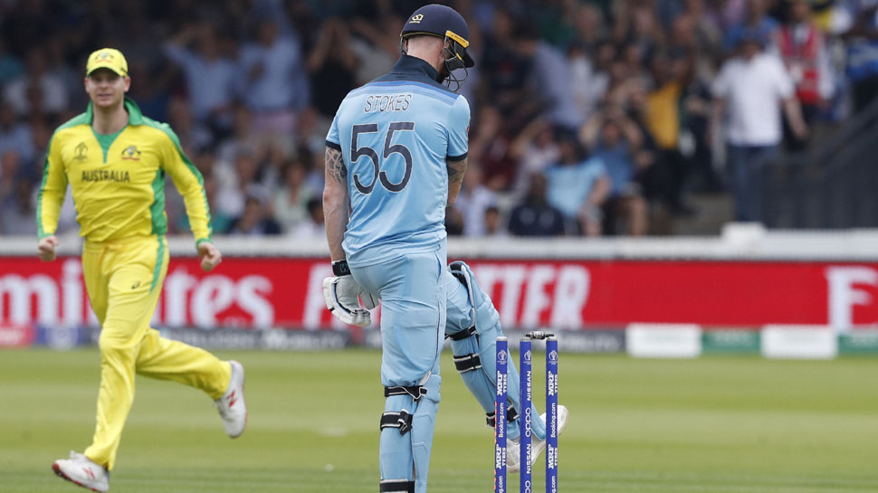 इंग्लैंड को ऑस्ट्रेलिया से 64 रनों से हार झेलनी पड़ी. (फोटो: PTI) इंग्लैंड को ऑस्ट्रेलिया से 64 रनों से हार झेलनी पड़ी. (फोटो: PTI)