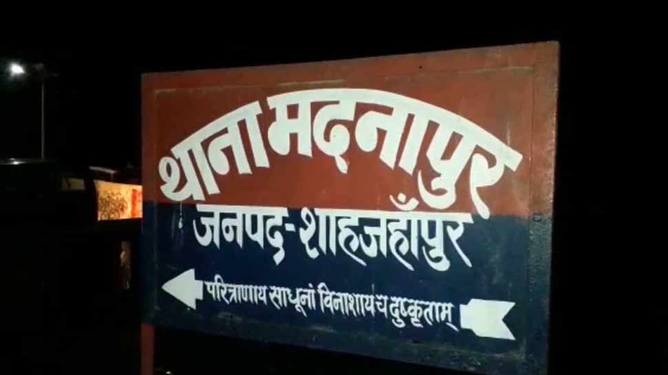 शाहजहांपुर में डबल मर्डर, सगे भाइयों की लाठियों से पीट-पीटकर मार डाला शाहजहांपुर में डबल मर्डर, सगे भाइयों की लाठियों से पीट-पीटकर मार डाला