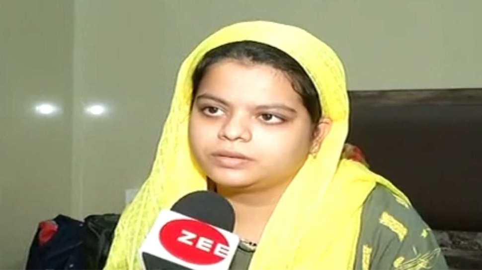 जानलेवा हमले में घायल पति को लेकर थाने पहुंची महिला, पुलिस बोली- स्कूटी पर ले जाओ अस्पताल जानलेवा हमले में घायल पति को लेकर थाने पहुंची महिला, पुलिस बोली- स्कूटी पर ले जाओ अस्पताल