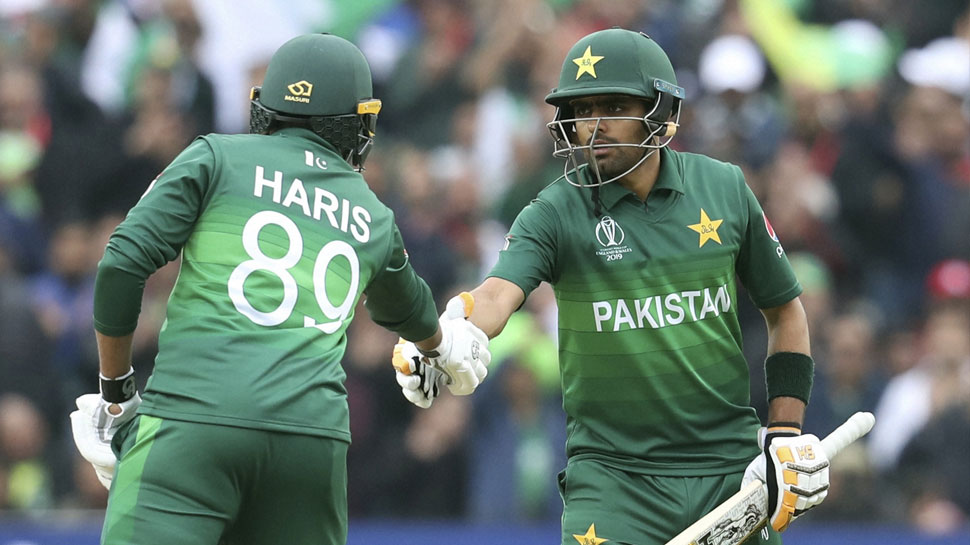 PAK vs NZ: प्रधानमंत्री इमरान खान और वसीम अकरम ने पाकिस्तान को दी जीत की बधाई PAK vs NZ: प्रधानमंत्री इमरान खान और वसीम अकरम ने पाकिस्तान को दी जीत की बधाई