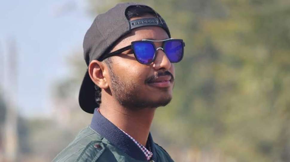YouTube फेम हिमांशु बंसल ने बनाई मायानगरी में जगह, बने सेलिब्रेटीज के खास YouTube फेम हिमांशु बंसल ने बनाई मायानगरी में जगह, बने सेलिब्रेटीज के खास