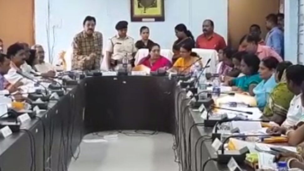 श्रावण आने से पहले देवघर में कई समस्याओं के समाधान पर नगर निगम ने लिया फैसला