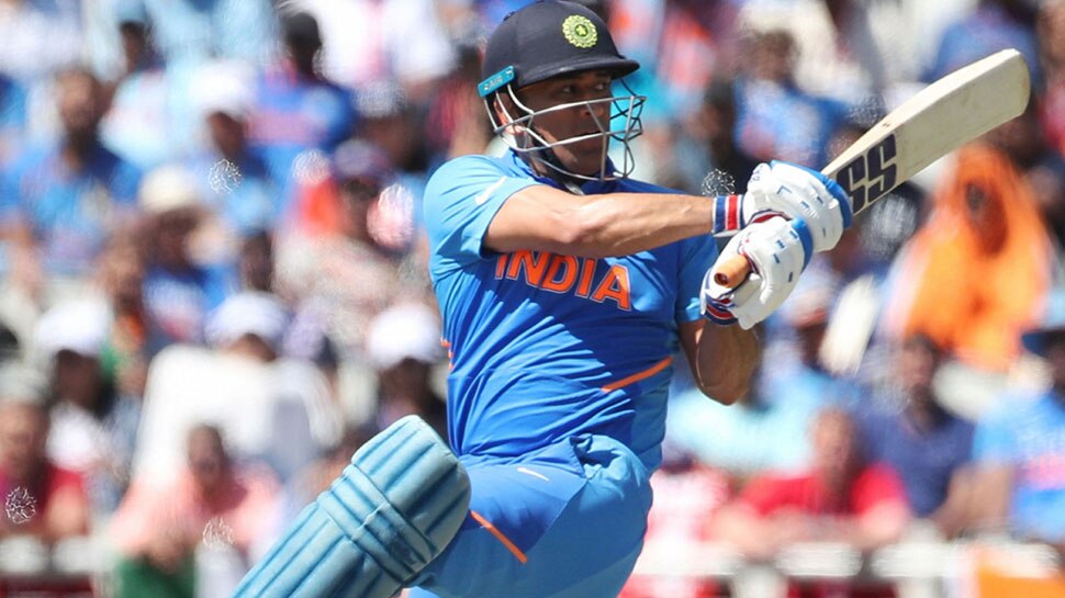 World Cup 2019: धोनी के समर्थन में उतरे गांगुली, आलोचना करने वालों को दिया ये करारा जवाब