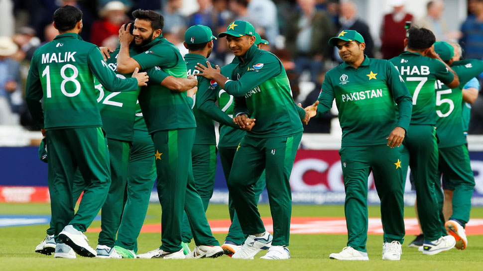 World Cup 2019: इमाद वसीम ने पाकिस्तान को दिलाई रोमांचक जीत, अफगानिस्तान 3 विकेट से हारा World Cup 2019: इमाद वसीम ने पाकिस्तान को दिलाई रोमांचक जीत, अफगानिस्तान 3 विकेट से हारा