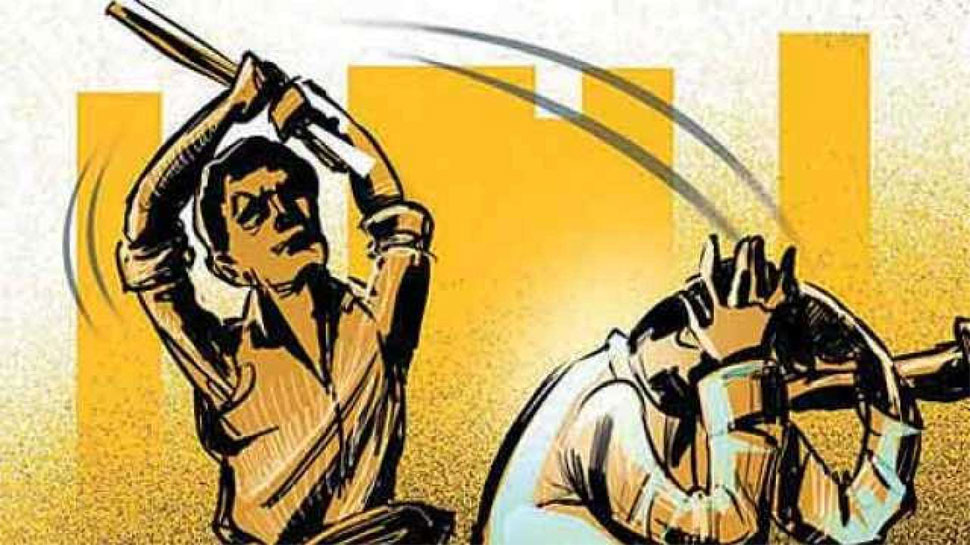 युवती को प्रेम करने पर परिजनों से जमकर पीटा, वायरल हुआ वीडियो, 7 के खिलाफ मामला दर्ज युवती को प्रेम करने पर परिजनों से जमकर पीटा, वायरल हुआ वीडियो, 7 के खिलाफ मामला दर्ज
